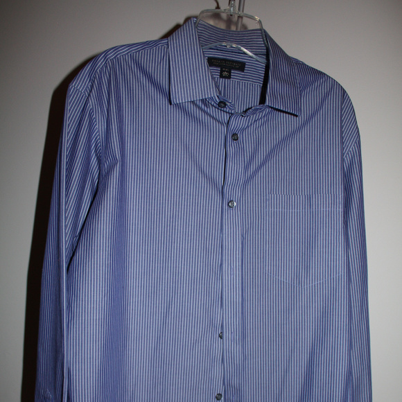 Banana Republic Other - Banana Republic large Non-Iron Classic Fit